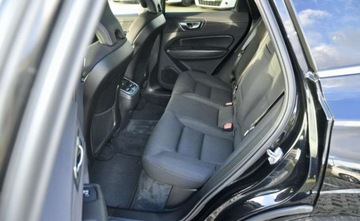 Volvo XC60 II 2021 Volvo XC 60 Volvo XC 60 B4 B Geartronic Momentum Pro 2.0 Benzyna 197KM, zdjęcie 17