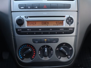 Fiat Punto Grande Punto Hatchback 5d 1.4 8v 77KM 2010 Fiat Grande Punto 1.4, Salon Polska, Serwis ASO, zdjęcie 11