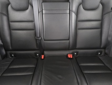 Volvo V60 II  Kombi 2.0 D4 190KM 2019 Volvo V60 D4 2.0, 187 KM, Automat, Skóra, Navi, zdjęcie 9