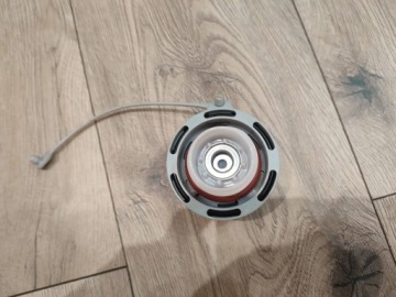 КРЫШКА ТОПЛИВНОГО БАКА БЕНЗИНОВАЯ KIA STONIC LIFT 1.0 T-GDI