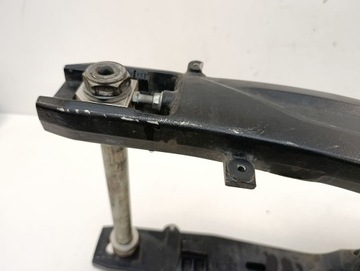 SUZUKI GSX-8S 2023r. WAHACZ TYLNY TYŁ