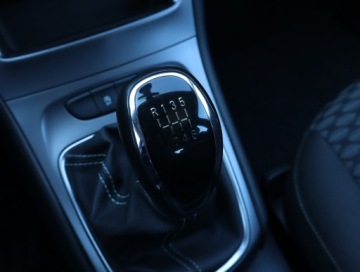 Opel Astra J GTC 1.6 CDTI Ecotec 110KM 2018 Opel Astra 1.6 CDTI, Salon Polska, Serwis ASO, zdjęcie 15