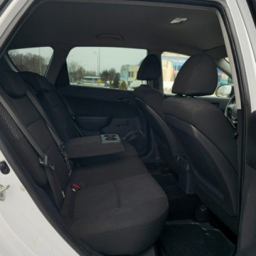 Hyundai i30 I CW Facelifting 1.4 DOHC 109KM 2011 Hyundai i30 1.4 Benzyna Blue Classic Manual 109KM, zdjęcie 22