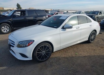 Mercedes Klasa C W206 Limuzyna 2.0 300 258KM 2021 Mercedes-Benz Klasa C MERCEDES-BENZ C 300 SEDAN 2.0 Benzyna 259KM, zdjęcie 6