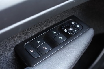 Volvo XC40 2021 Volvo XC 40 B4 Mild-hybrid AWD R-Design Bezwypadek salon PL FV23, zdjęcie 17