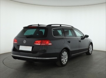 Volkswagen Passat B7 Variant 2.0 TDI CR DPF BlueMotion 140KM 2011 VW Passat 2.0 TDI, Navi, Klima, Klimatronic, zdjęcie 4