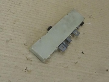 АНТЕННЫЙ УСИЛИТЕЛЬ BMW E39 6906078