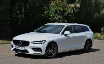 Volvo V60 II  2021 Volvo V60 GWARANCJA, 2021r, 2.0 Diesel Hybryda, Automat, Bogate wyposazeni