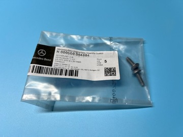 NOWA ORYGINALNA ŚRUBA TORX M5x16 Z OKRĄGŁYM ŁBEM MERCEDES OE N000000004584