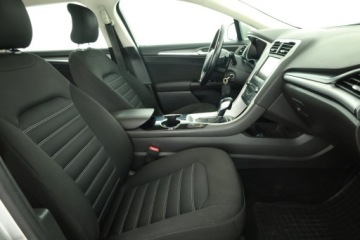 Ford Mondeo V Kombi 2.0 TDCi 150KM 2016 Ford Mondeo 2.0 TDCI, Automat, Navi, Klima, zdjęcie 6