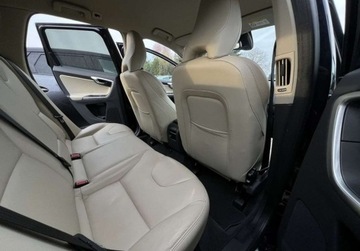 Volvo XC60 I SUV Facelifting 2.0 D4 DRIVE-E 190KM 2016 Volvo XC 60 2.0 D 190KM automatskoraNAVIbezwypadkowy GWARANCJA 2.0, zdjęcie 17