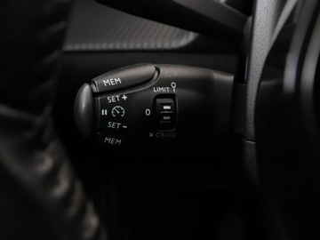 Peugeot 2008 II SUV 1.5 BlueHDi 110KM 2021 Peugeot 2008 navi klima auto czujniki parkowania, zdjęcie 34