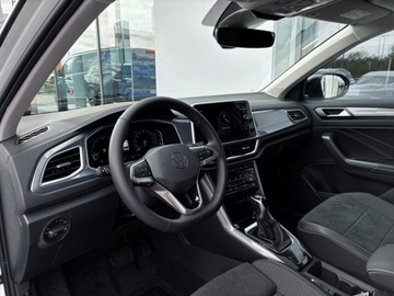 Volkswagen T-Roc I SUV Facelifting 1.5 TSI ACT 150KM 2025 Volkswagen T-Roc Final Edition 1.5 TSI DSG, zdjęcie 4