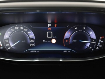 Peugeot 5008 II Crossover 1.6 BlueHDI 120KM 2017 Peugeot 3008 7os. Automat, zdjęcie 21