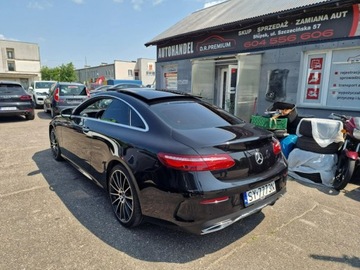 Mercedes Klasa E W213 Coupe 2.0 220d 194KM 2019 Mercedes E 220 2.2 CDI 194 KM, 4-Matic, Kamery, zdjęcie 4