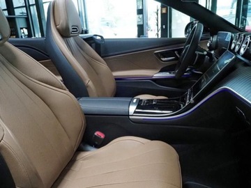 Mercedes CLE Coupe 2.0 300 258KM 2025 MERCEDES-BENZ CLE 300 4-Matic AMG Line 2.0 (258KM) 2025, zdjęcie 4