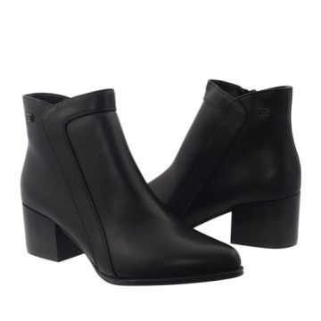 Женские черные ботильоны, размер 40.