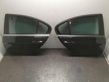 ДВЕРЬ ЗАДНЯЯ ЛЕВАЯ BMW E90 ЛИФТ 475