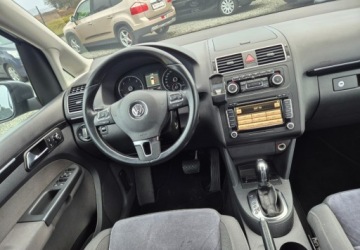 Volkswagen Touran II 2.0 TDI 170KM 2011 Volkswagen Touran 2,0 170KM Automat DSG Highline Navi Kamera PDC 2.0 Diesel, zdjęcie 14