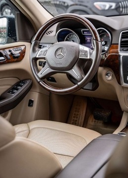 Mercedes Klasa M W166 Off-roader 350 BlueTEC 4MATIC 258KM 2013 Mercedes-Benz ML Mercedes-Benz Klasa ML W166 350 4Matic 258KM 3.0 Diesel, zdjęcie 13