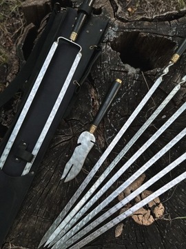 Zestaw grillowy VEGVISIR Gorillas BBQ w skórzanym etui K-30