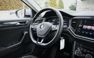 Volkswagen T-Roc I SUV 1.5 TSI ACT 150KM 2020 Volkswagen T-Roc 1,5 TSI 150 KM DSG Nawigacja Kamera Virtual Tacho FULL 1.5, zdjęcie 26