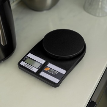 КУХОННЫЕ ВЕСЫ С ЭЛЕКТРОННЫМ ЖК-ДИСПЛЕЕМ