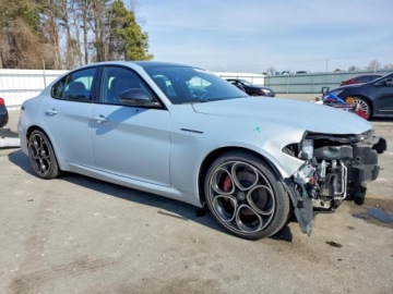 Alfa Romeo Giulia II 2024 Alfa Romeo Giulia 2024 TI Q4 2.0 Benzyna 280KM, zdjęcie 4