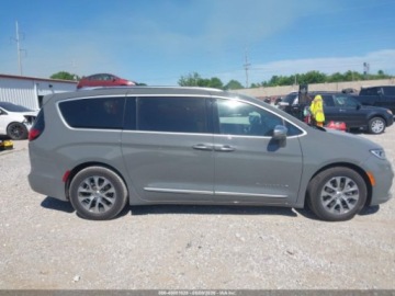 Chrysler Pacifica II 2021 Chrysler Pacifica Hybrid Pinnacle 2021 3.6 Hybryda Plug-in 260KM, zdjęcie 6