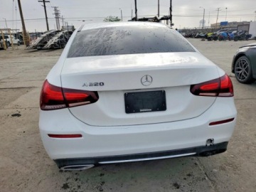 Mercedes Klasa A W177/V177 2019 Mercedes-Benz Klasa A 220 2019 2.0 Benzyna 188KM, zdjęcie 2