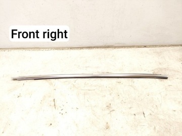 PORSCHE TAYCAN 9J1 2022 LIŠTA / TĚSNĚNÍ OKNO DVEŘE PŘEDNÍCH 9J1837476A