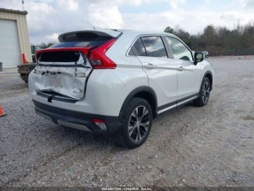 Mitsubishi Eclipse Cross 2018 Mitsubishi Eclipse Cross 2018 MITSUBISHI ECLIPSE CROSS SEL 1.5 Benzyna, zdjęcie 4