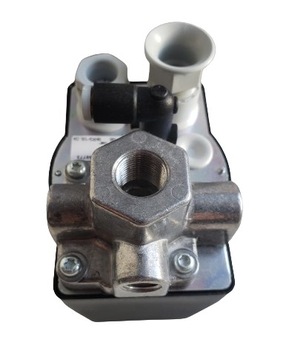 Реле давления Реле давления Condor MDR 3/11 400В термостат 4-6.3А 3/8