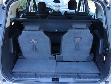Peugeot 5008 I Minivan 2.0 HDi FAP 150KM 2011 Peugeot 5008 2.0 BlueHDi, 7 miejsc, Navi, Klima, zdjęcie 15