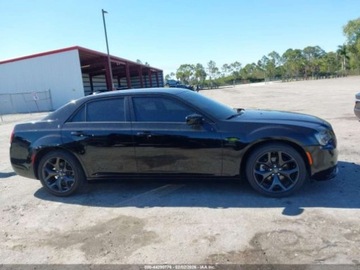 Chrysler 300C II 2023 Chrysler 300 Touring 2023 3.6 Benzyna 292KM, zdjęcie 6