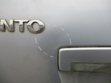 KIA SORENTO I ZADNÍ VÍKO KUFRU KUFRU STŘÍBRNÁ MI