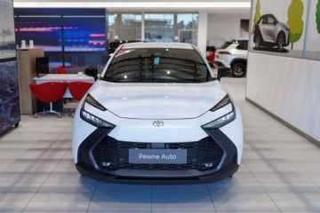 Toyota C-HR II SUV Plug-In 2.0 Hybrid Dynamic Force Plug-in  223KM 2025 Toyota C-HR 2.0 PHEV Style Dynamic Force Plug-in 2.0 Hybryda Plug-in