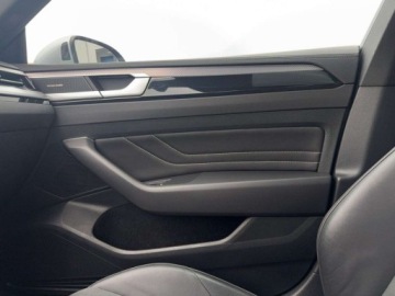 Volkswagen Arteon Fastback Facelifting 2.0 TDI 200KM 2022 Volkswagen Arteon Shooting Brake 2.0 TDI 4Motion R-Line DSG 200KM, Serwis, zdjęcie 31