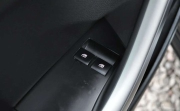 Opel Astra J Hatchback 5d 1.4 Turbo ECOTEC 120KM 2012 Opel Astra LIFT 1.4 Turbo Benzyna Tempomat Cz. parkowania 1.4 Benzyna 120KM, zdjęcie 18