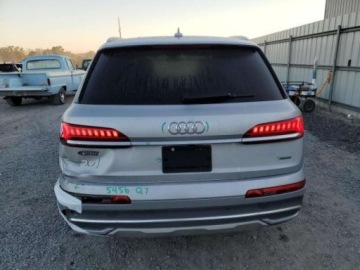 Audi Q7 II 2022 Audi Q7 2022, 3.0L, 4x4, PREMIUM PLUS, od ubezpieczalni 3.0 Benzyna 335KM, zdjęcie 5