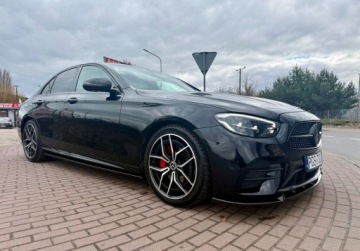 Mercedes Klasa E W213 Limuzyna Facelifting 2.0 E220d 194KM 2021 Mercedes-Benz Klasa E 2.0Cdi AMG Full Led 57.000 km 2.0 Diesel 194KM, zdjęcie 28