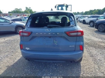 Ford Escape III 2024 Ford Escape St-Line 2024 1.5 Benzyna 180KM, zdjęcie 3