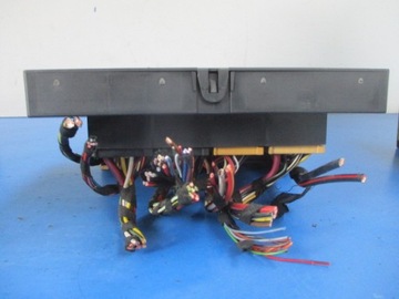 TOURAN И БЛОК ПРЕДОХРАНИТЕЛЕЙ 1K0937124H 1K0937049G