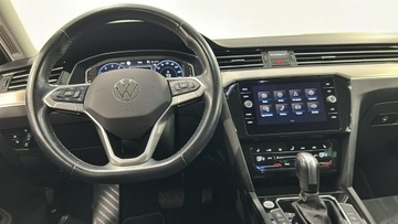 Volkswagen Passat B8 Variant Facelifting 2.0 TSI 190KM 2022 Volkswagen Passat 2.0 TSI Elegance DSG Kombi, zdjęcie 8