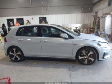 Volkswagen Golf VIII 2019 Volkswagen Golf GTI 2.0T S 2019 2.0 Benzyna 228KM, zdjęcie 6