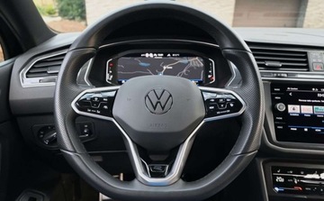 Volkswagen Tiguan II SUV Facelifting 2.0 TDI 200KM 2022 Volkswagen Tiguan 2,0 TDI 200 KM 4x4 R-LINE HEDA UP MATRIX Kamera 360 Nawi, zdjęcie 26