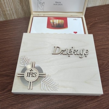 Спасибо и первое Святое Причастие бабушки и дедушки крестной матери.