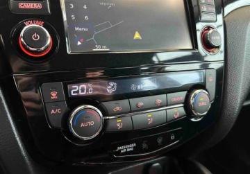 Nissan Qashqai II Crossover 1.6 DIG-T 163KM 2017 Nissan Qashqai z SalonuNaviKamera124 tys. wpisuje na fakturzeOrg.lakier1wl, zdjęcie 13