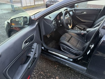 Mercedes CLA C117 Shooting Brake 2.0 250 211KM 2016 Mercedes CLA 250 4MATIC 210KM Bogate wyposażenie, zdjęcie 4