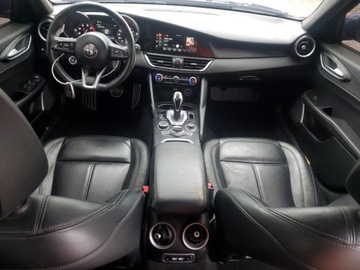 Alfa Romeo Giulia II Sedan Facelifting 2.0 Turbo 280KM 2022 Alfa Romeo Giulia 2022 ALFA ROMEO GIULIA 2.0 Benzyna 280KM, zdjęcie 8
